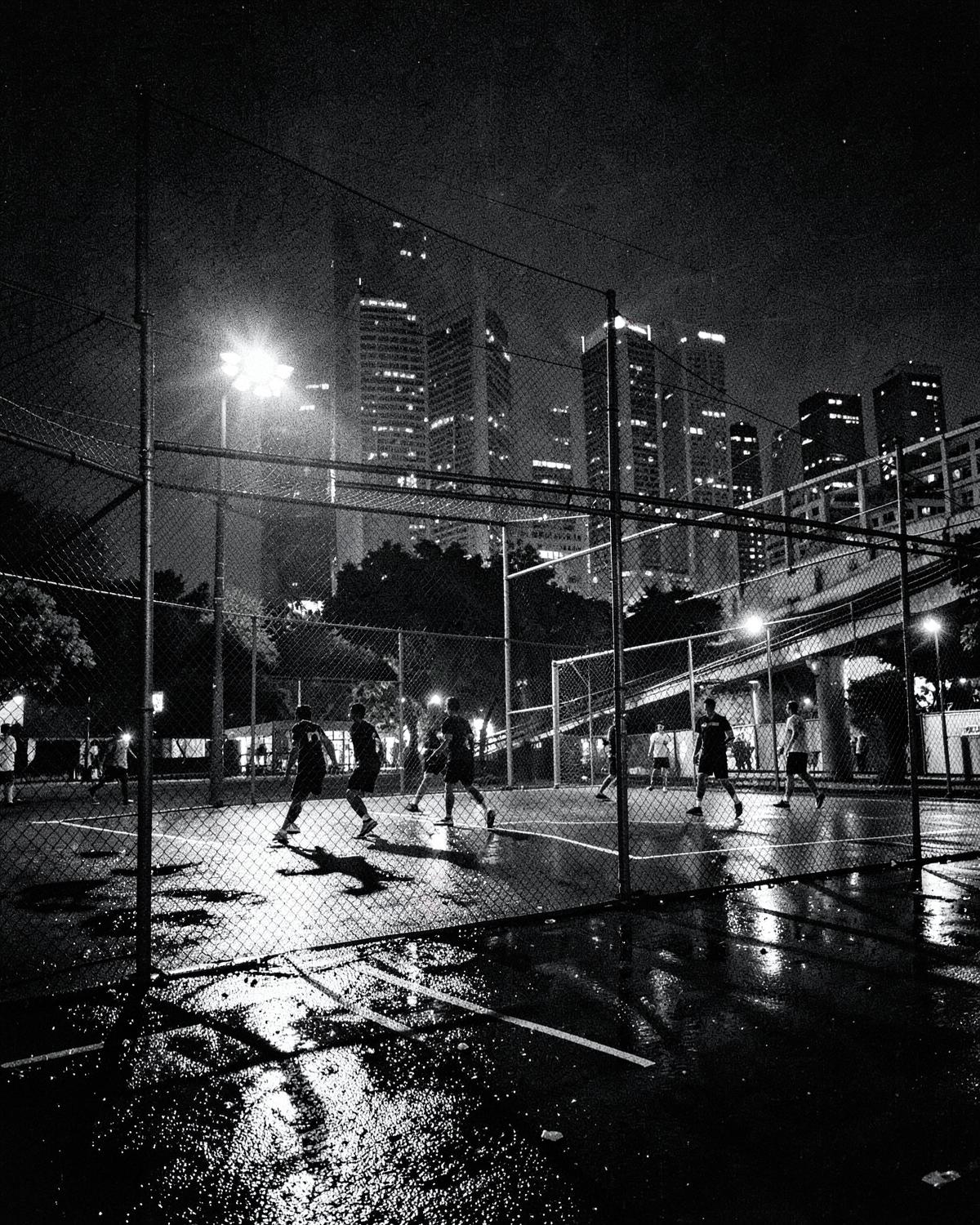 Playing sport in Bangkok at night